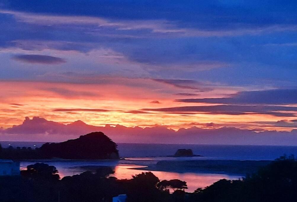Villa Million Dollar Views Mangawhai Exterior foto