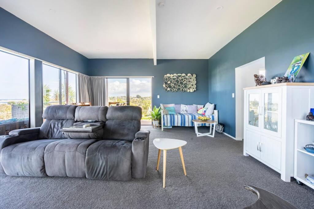 Villa Million Dollar Views Mangawhai Exterior foto